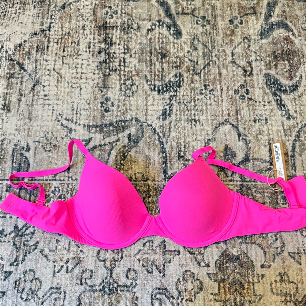SKIMS Neon Pink Bra T-shirt Bra